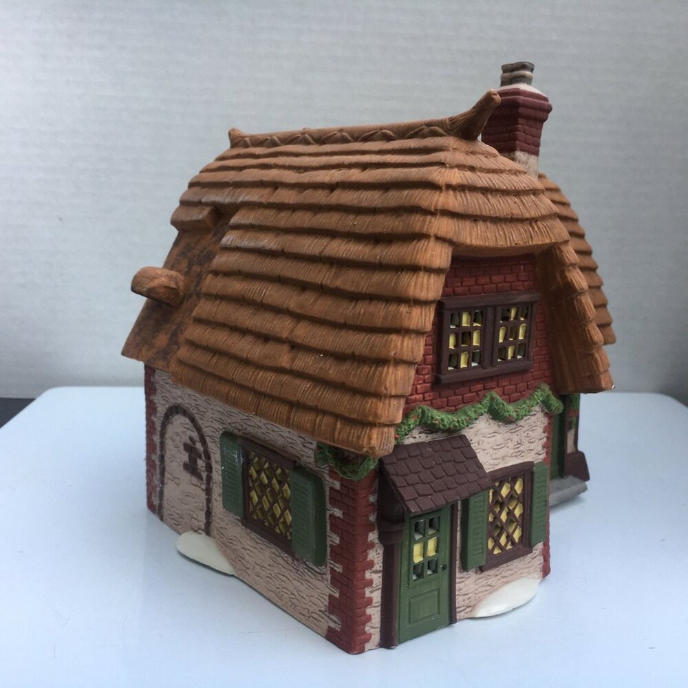 Dept 56 Cobb Cottage Dickens Village Lighted Christmas Building - 1994 (no box) - Picture 10 of 11